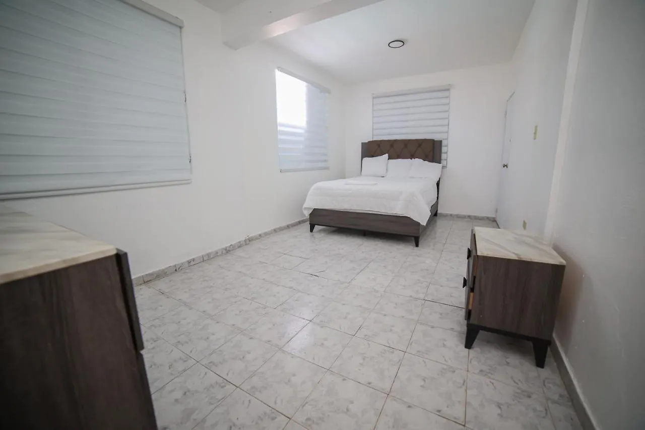 Gate 5 House Villa Aguacate 0*,